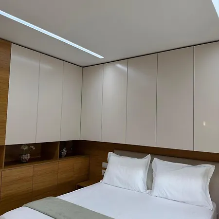 Grand Europa Luxury * Velipojë