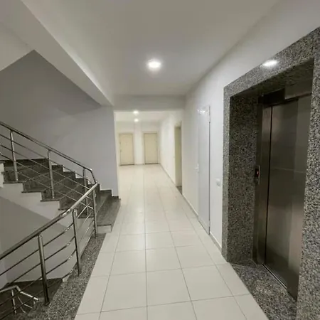 Grand Europa Luxury Appartamento Velipojë